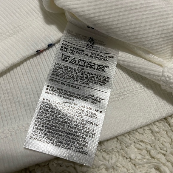 NWT- Old Navy - XL, XXL & 2X. Rib Crop Tank - Picture 8 of 8